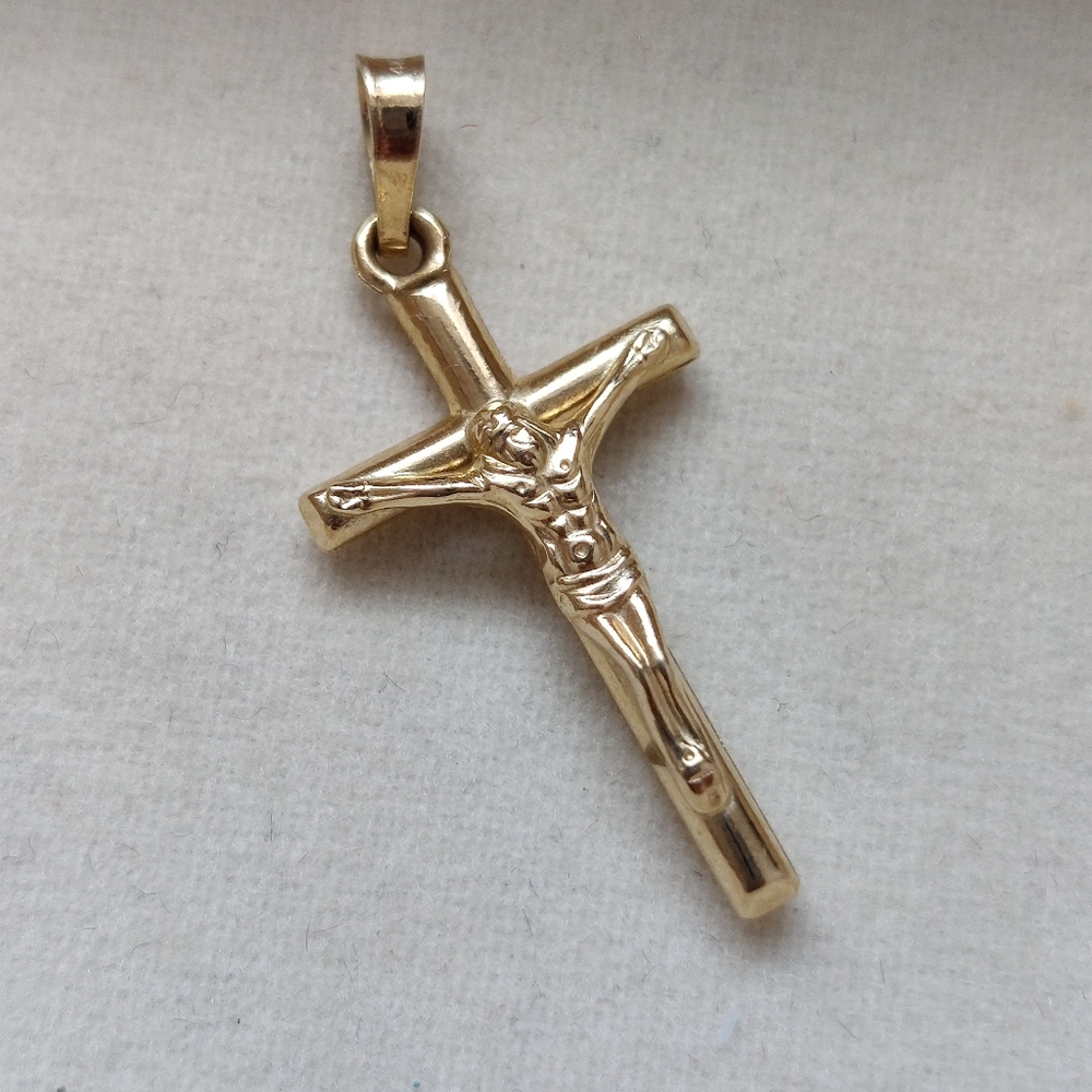 Vintage 14K Yellow Gold Cross Pendant Charm